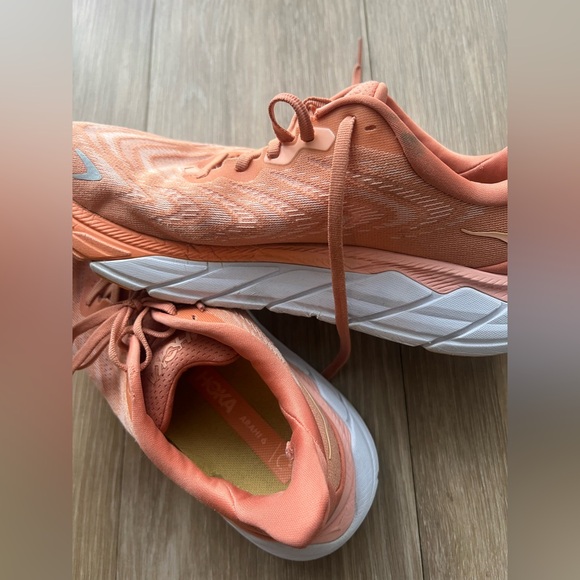 Hoka One One Arahi 6 Womens Size 8B Orange Walking Shoes - Picture 3 of 10